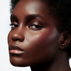 Formation Maquillage Peaux Fonc&eacute;es