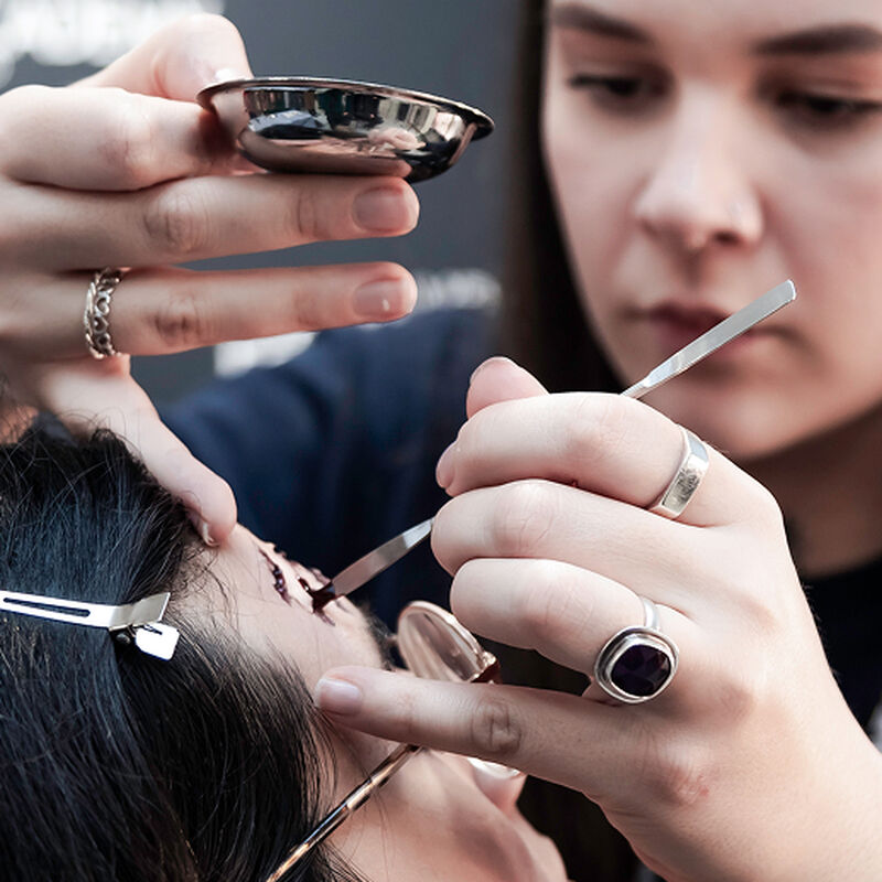 Sp&eacute;cialisation Maquillage de Cin&eacute;ma et Effets Sp&eacute;ciaux